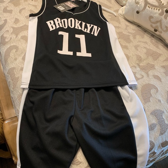 SOLD NWT bundle boys short set - Picture 3 of 3